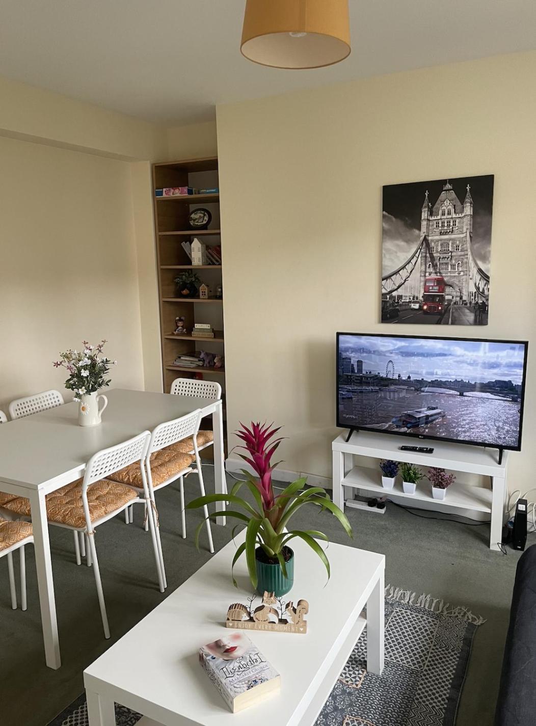 Stunning Flat Close To Regents Park And Euston Station! ロンドン エクステリア 写真